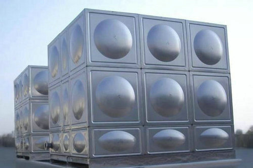 如何选择性价比高的济南不锈钢水箱?